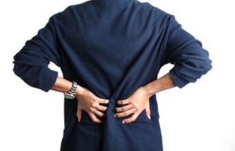 Gehen gegen Rückenschmerzen: Effektive und kostengünstige Methode zur Vorbeugung