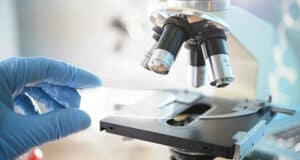 Ebola-Impfstoff Ervebo: Fortschritte, Herausforderungen und globale Strategie