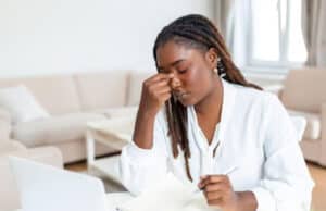 Effektive Erholung am Arbeitsplatz – Powernaps Augenübungen und Spaziergänge für mehr Produktivität