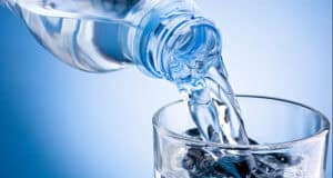 Warum ausreichendes Wassertrinken Ihre Gesundheit revolutionieren kann – Tipps für den Alltag