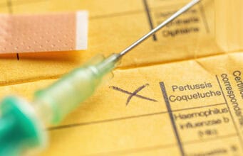 Keuchhusten 2024: Ursachen, Anstieg der Fälle und Schutz durch Impfung