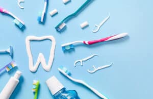 Die besten Tipps für optimale Zahnhygiene: Richtig Zähneputzen, Zahnseide etc.