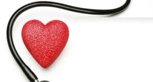 Herzinfarkt bei Frauen: Ungleichbehandlung, Risiken und warum mehr Forschung nötig ist